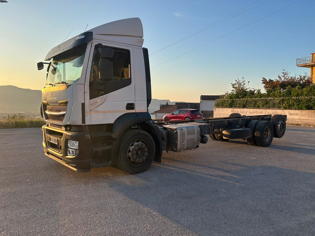 IVECO STRALIS AD 260S31 XP - Kamion-šasija: slika IVECO STRALIS AD 260S31 XP - Kamion-šasija IVECO STRALIS AD 260S31 XP - Kamion-šasija: slika IVECO STRALIS AD 260S31 XP - Kamion-šasija