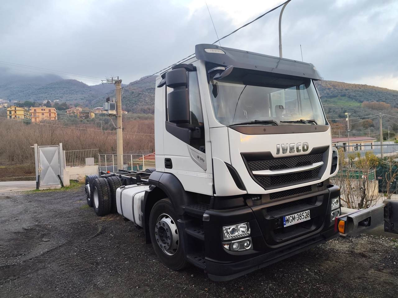 Kamion-šasija IVECO STRALIS AD 260S31 XP: slika Kamion-šasija IVECO STRALIS AD 260S31 XP