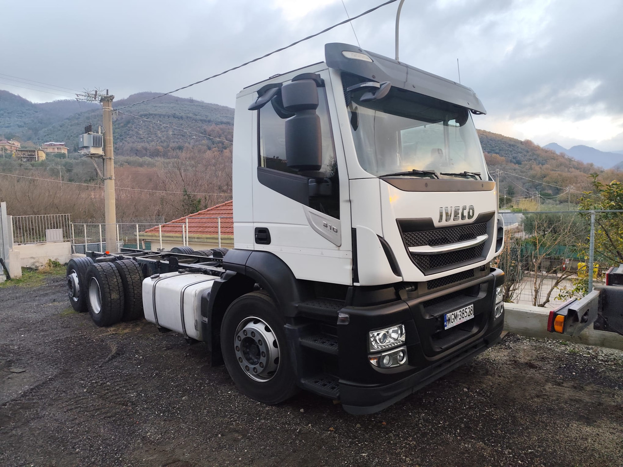 IVECO STRALIS AD 260S31 XP - Kamion-šasija: slika IVECO STRALIS AD 260S31 XP - Kamion-šasija IVECO STRALIS AD 260S31 XP - Kamion-šasija: slika IVECO STRALIS AD 260S31 XP - Kamion-šasija