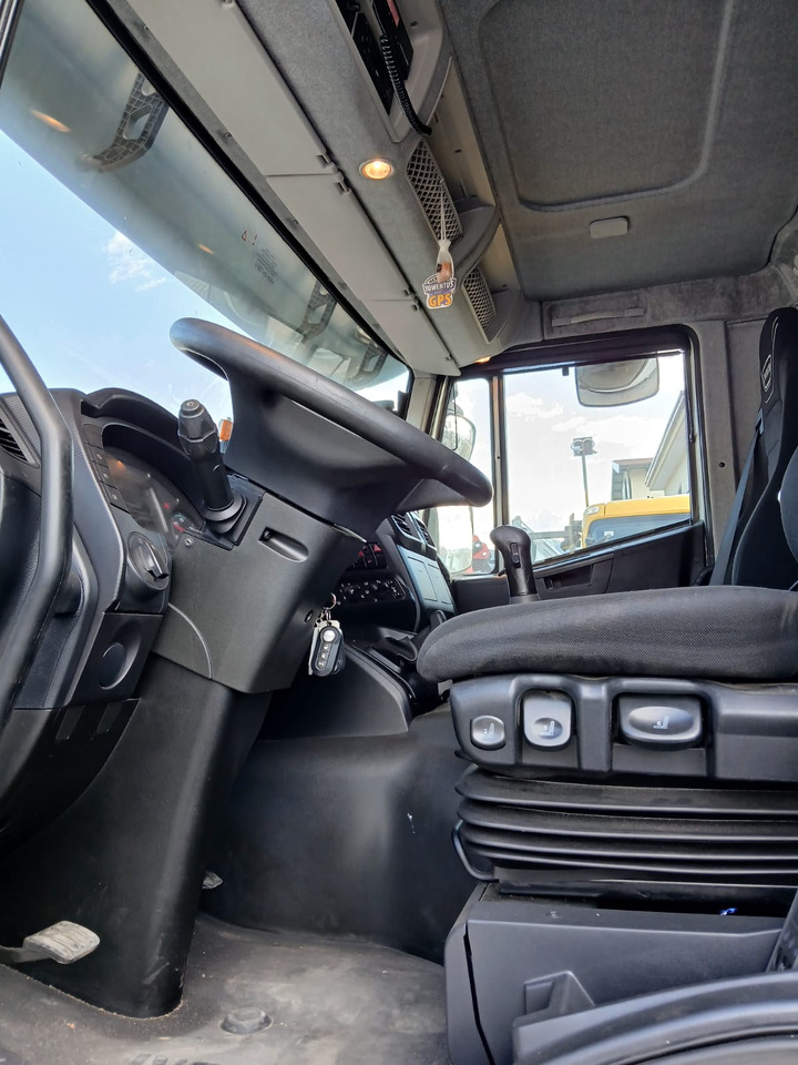IVECO STRALIS AD 260S31 Y/P - Kamion s kukastom dizalicom: slika IVECO STRALIS AD 260S31 Y/P - Kamion s kukastom dizalicom IVECO STRALIS AD 260S31 Y/P - Kamion s kukastom dizalicom: slika IVECO STRALIS AD 260S31 Y/P - Kamion s kukastom dizalicom