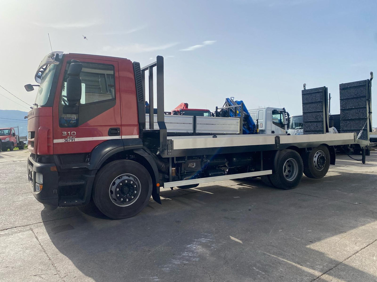 IVECO STRALIS CUBE 260S31 - Kamion s otvorenim sandukom: slika IVECO STRALIS CUBE 260S31 - Kamion s otvorenim sandukom IVECO STRALIS CUBE 260S31 - Kamion s otvorenim sandukom: slika IVECO STRALIS CUBE 260S31 - Kamion s otvorenim sandukom