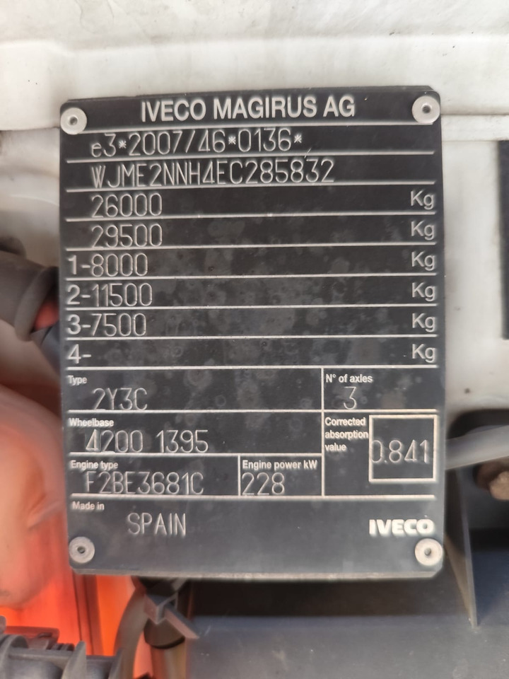 IVECO STRALIS CUBE 260S31 - Kamion s kranom: slika IVECO STRALIS CUBE 260S31 - Kamion s kranom IVECO STRALIS CUBE 260S31 - Kamion s kranom: slika IVECO STRALIS CUBE 260S31 - Kamion s kranom