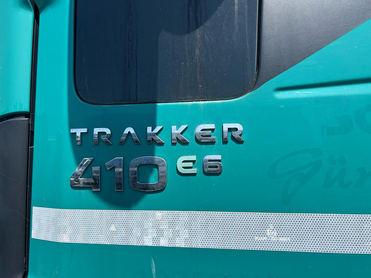 Kamion-šasija IVECO TRAKKER 190T41: slika Kamion-šasija IVECO TRAKKER 190T41