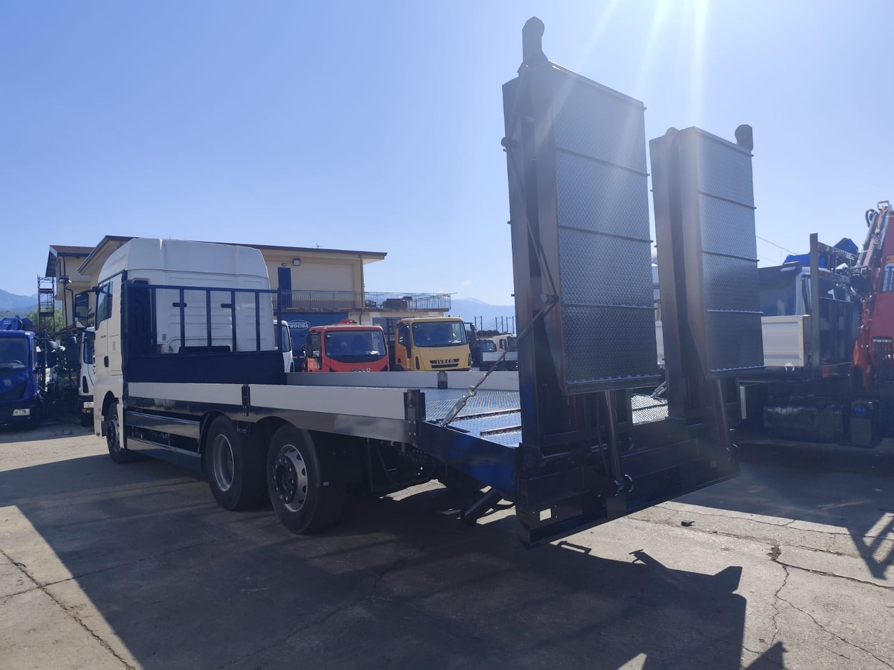 MAN TGX 26.440 - Kamion s otvorenim sandukom: slika MAN TGX 26.440 - Kamion s otvorenim sandukom MAN TGX 26.440 - Kamion s otvorenim sandukom: slika MAN TGX 26.440 - Kamion s otvorenim sandukom