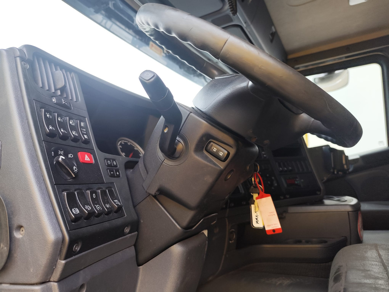 SCANIA G450 - Kamion-šasija: slika SCANIA G450 - Kamion-šasija SCANIA G450 - Kamion-šasija: slika SCANIA G450 - Kamion-šasija