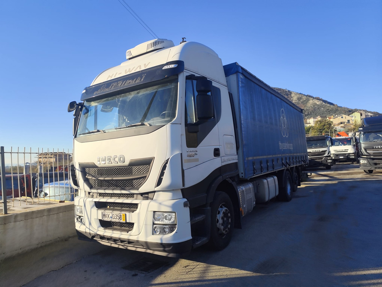 STRALIS 260S42 - Kamion s ceradom: slika STRALIS 260S42 - Kamion s ceradom STRALIS 260S42 - Kamion s ceradom: slika STRALIS 260S42 - Kamion s ceradom