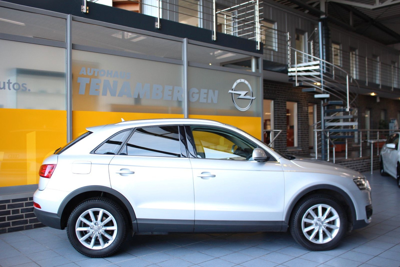 Audi Q3 2.0 TDI quattro Xenon Navi Sitzheizung AHK - SUV: slika Audi Q3 2.0 TDI quattro Xenon Navi Sitzheizung AHK - SUV Audi Q3 2.0 TDI quattro Xenon Navi Sitzheizung AHK - SUV: slika Audi Q3 2.0 TDI quattro Xenon Navi Sitzheizung AHK - SUV