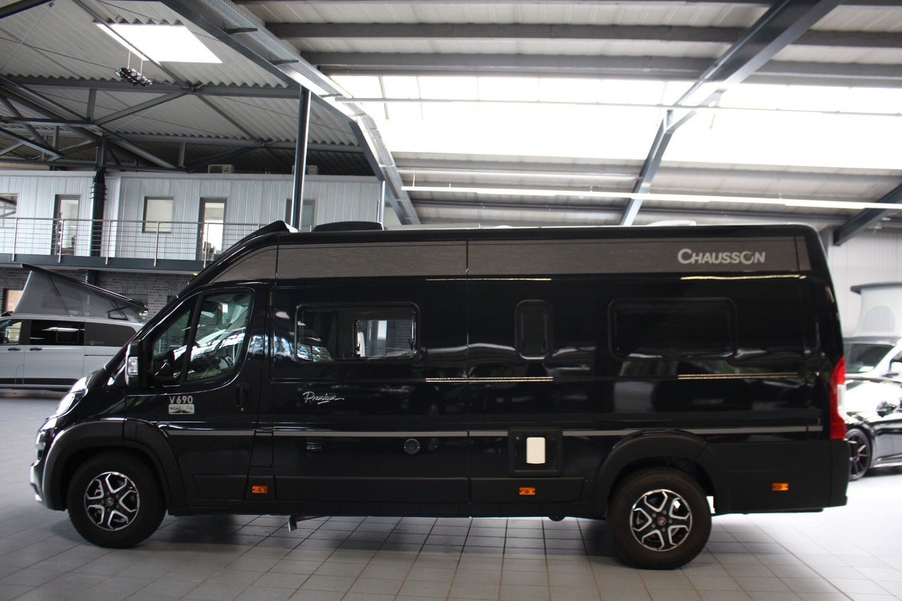 Chausson V 690/10 AT-9 Premium Road Hubbett Rampe Solar - Kamp kombi: slika Chausson V 690/10 AT-9 Premium Road Hubbett Rampe Solar - Kamp kombi Chausson V 690/10 AT-9 Premium Road Hubbett Rampe Solar - Kamp kombi: slika Chausson V 690/10 AT-9 Premium Road Hubbett Rampe Solar - Kamp kombi