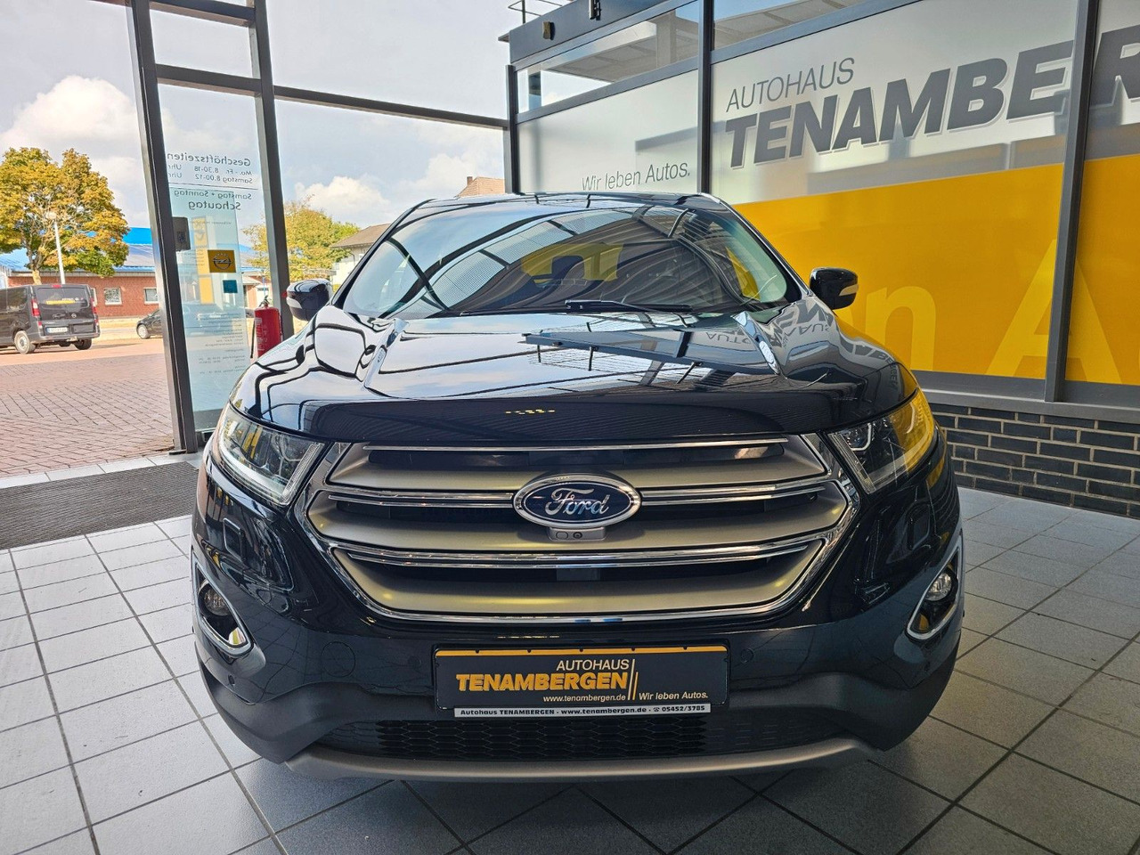Ford Edge Titanium 4x4 AHK ACC SchiebeDach Navi LED - SUV: slika Ford Edge Titanium 4x4 AHK ACC SchiebeDach Navi LED - SUV Ford Edge Titanium 4x4 AHK ACC SchiebeDach Navi LED - SUV: slika Ford Edge Titanium 4x4 AHK ACC SchiebeDach Navi LED - SUV