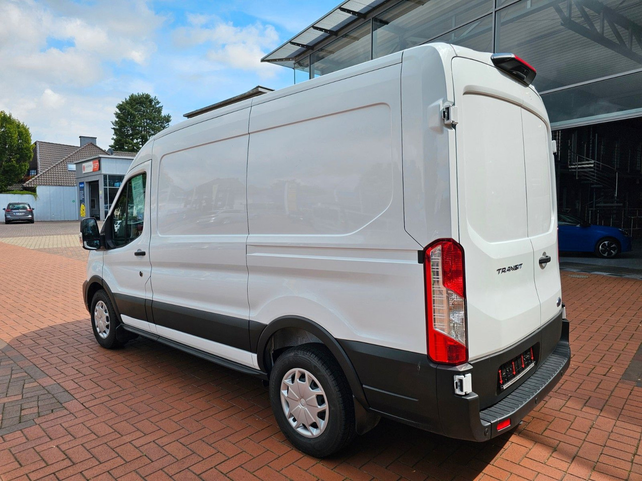 Ford Transit Kasten 350 L2H2 Trend Regalsystem Kamera - Furgon: slika Ford Transit Kasten 350 L2H2 Trend Regalsystem Kamera - Furgon Ford Transit Kasten 350 L2H2 Trend Regalsystem Kamera - Furgon: slika Ford Transit Kasten 350 L2H2 Trend Regalsystem Kamera - Furgon