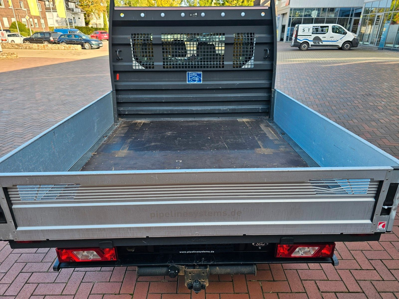 Ford Transit Pritsche 310 DoKa AHK Klima 7 Sitzer - Dostavno vozilo s ravnom platformom, Dostavno vozilo s dvostrukom kabinom: slika Ford Transit Pritsche 310 DoKa AHK Klima 7 Sitzer - Dostavno vozilo s ravnom platformom, Dostavno vozilo s dvostrukom kabinom Ford Transit Pritsche 310 DoKa AHK Klima 7 Sitzer - Dostavno vozilo s ravnom platformom, Dostavno vozilo s dvostrukom kabinom: slika Ford Transit Pritsche 310 DoKa AHK Klima 7 Sitzer - Dostavno vozilo s ravnom platformom, Dostavno vozilo s dvostrukom kabinom