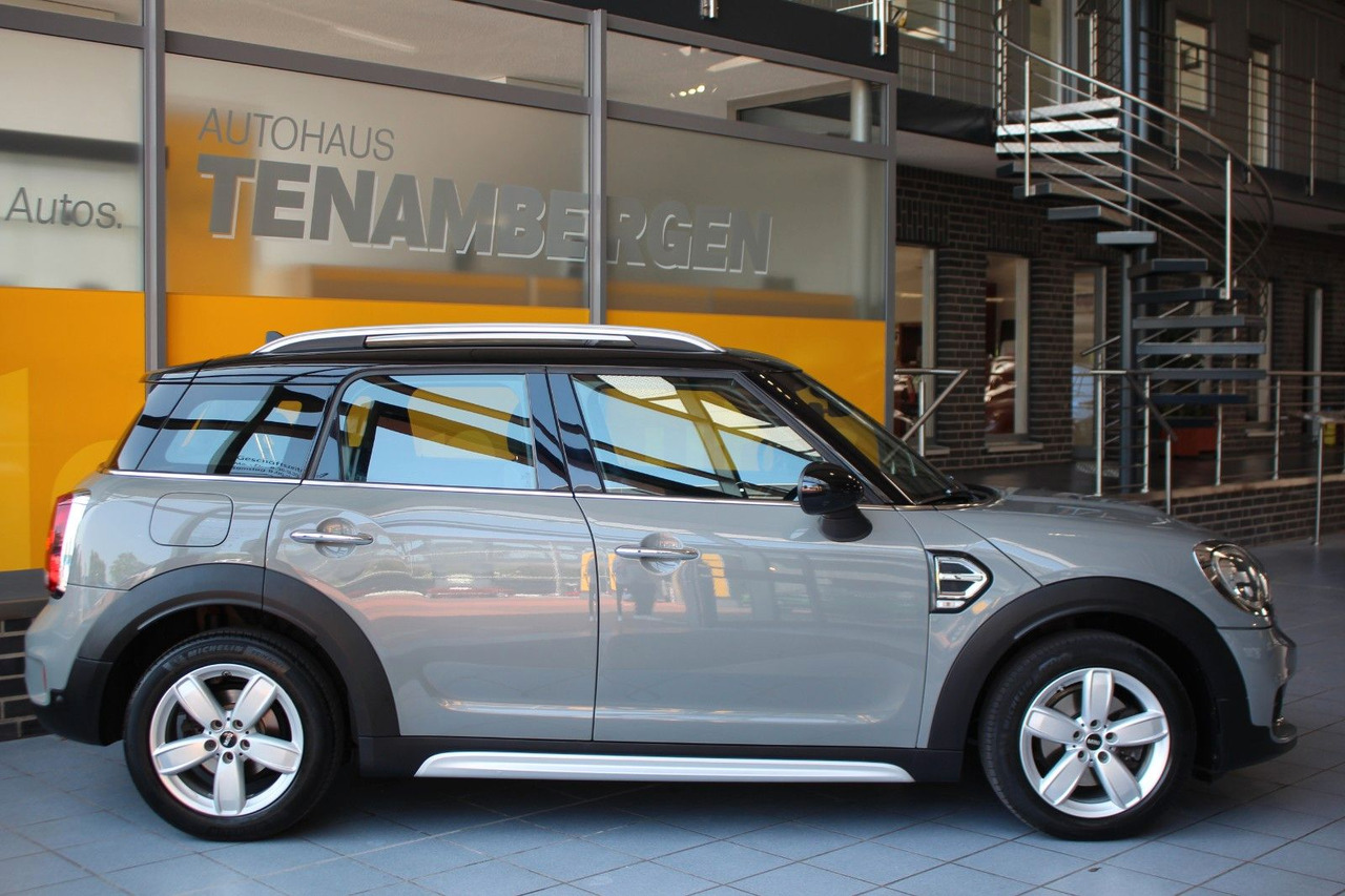 MINI Cooper D Countryman Pepper Navi Klimaaut. PDC - Automobil: slika MINI Cooper D Countryman Pepper Navi Klimaaut. PDC - Automobil MINI Cooper D Countryman Pepper Navi Klimaaut. PDC - Automobil: slika MINI Cooper D Countryman Pepper Navi Klimaaut. PDC - Automobil
