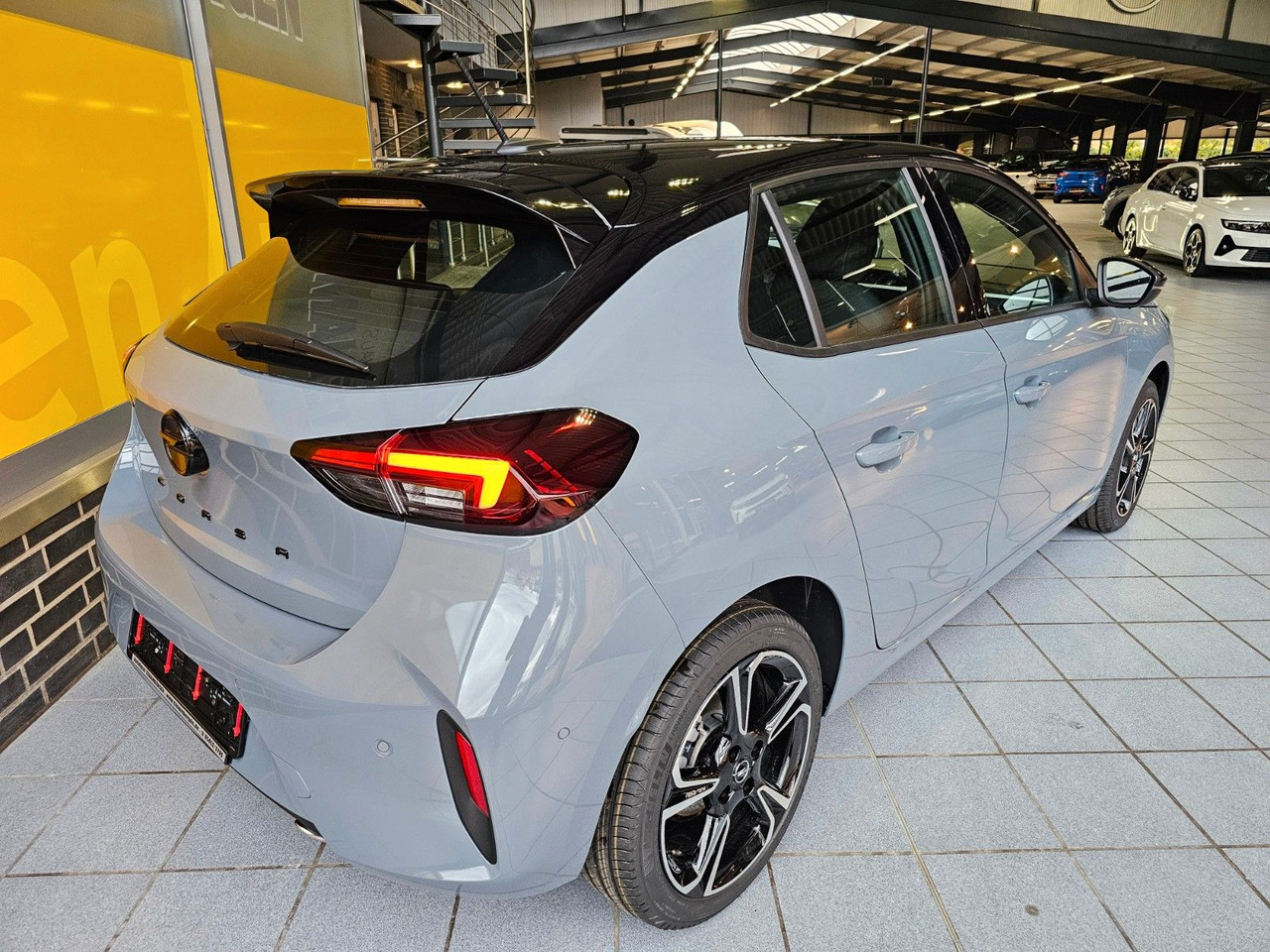 Opel Corsa F 1.2 GS AT-8 Lenkradheizg. Kamera LED ACC - Limuzina: slika  Opel Corsa F 1.2 GS AT-8 Lenkradheizg. Kamera LED ACC - Limuzina Opel Corsa F 1.2 GS AT-8 Lenkradheizg. Kamera LED ACC - Limuzina: slika  Opel Corsa F 1.2 GS AT-8 Lenkradheizg. Kamera LED ACC - Limuzina