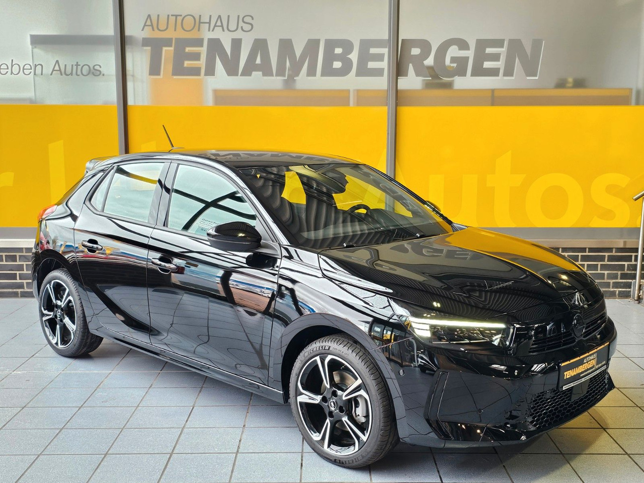 Opel Corsa F 1.2 GS AT-8 Lenkradheizg. Kamera LED ACC - Limuzina: slika  Opel Corsa F 1.2 GS AT-8 Lenkradheizg. Kamera LED ACC - Limuzina Opel Corsa F 1.2 GS AT-8 Lenkradheizg. Kamera LED ACC - Limuzina: slika  Opel Corsa F 1.2 GS AT-8 Lenkradheizg. Kamera LED ACC - Limuzina