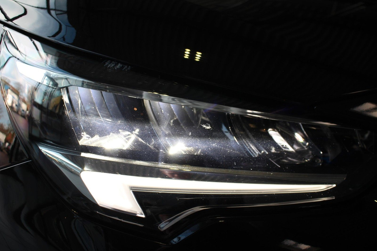 Automobil Opel Corsa F GS Line Navi DAB 180°Kamera LED: slika Automobil Opel Corsa F GS Line Navi DAB 180°Kamera LED