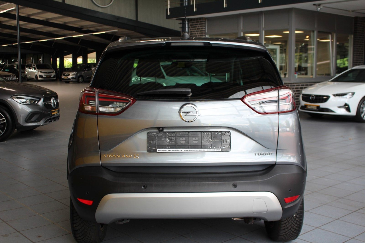 Opel Crossland (X) 1,2 Ultimate Pano Navi Kamera LED - Limuzina: slika  Opel Crossland (X) 1,2 Ultimate Pano Navi Kamera LED - Limuzina Opel Crossland (X) 1,2 Ultimate Pano Navi Kamera LED - Limuzina: slika  Opel Crossland (X) 1,2 Ultimate Pano Navi Kamera LED - Limuzina