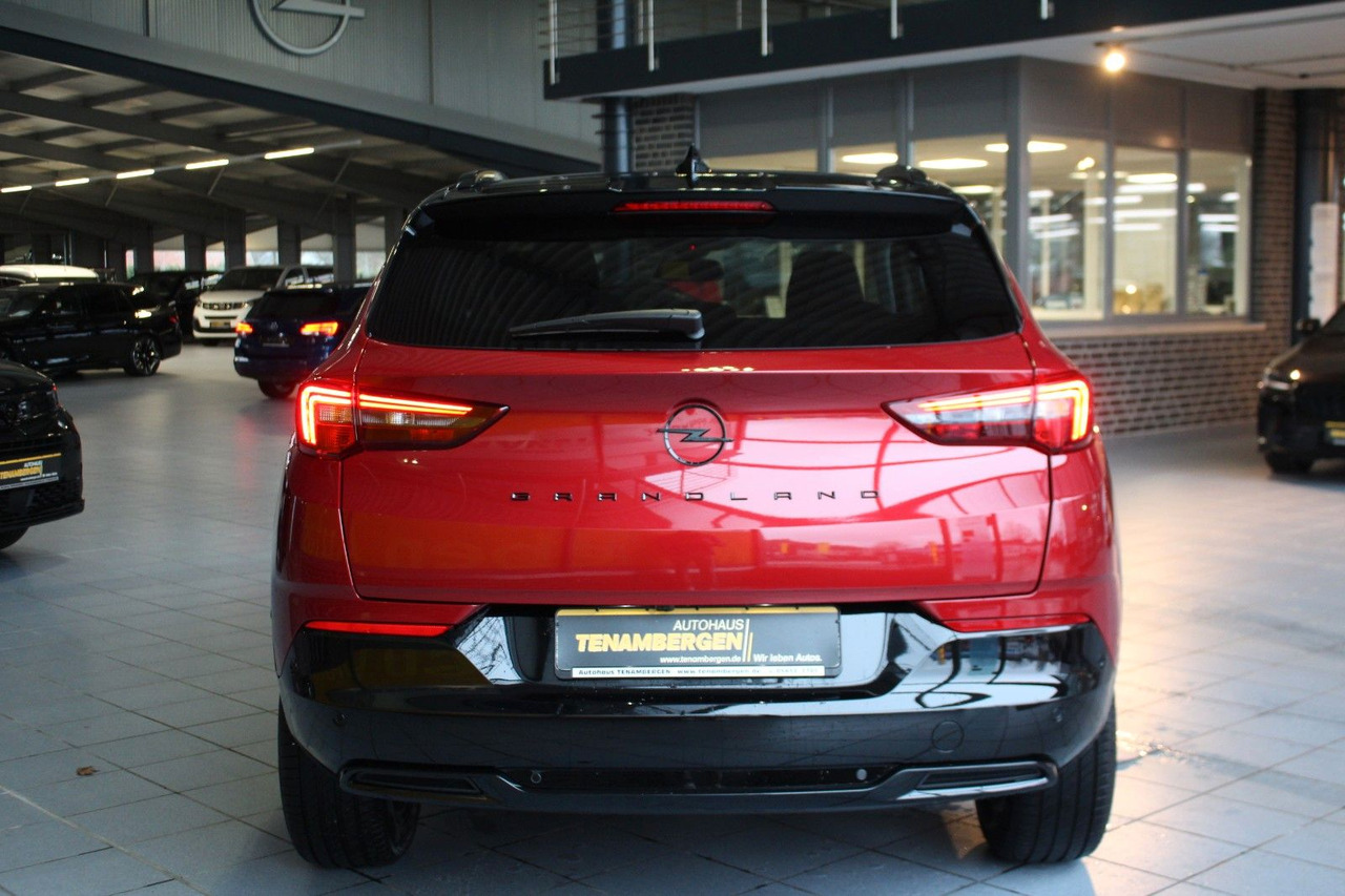 Opel Grandland X GS Line Kamera Navi LED PDC Sitzhzg - SUV: slika Opel Grandland X GS Line Kamera Navi LED PDC Sitzhzg - SUV Opel Grandland X GS Line Kamera Navi LED PDC Sitzhzg - SUV: slika Opel Grandland X GS Line Kamera Navi LED PDC Sitzhzg - SUV