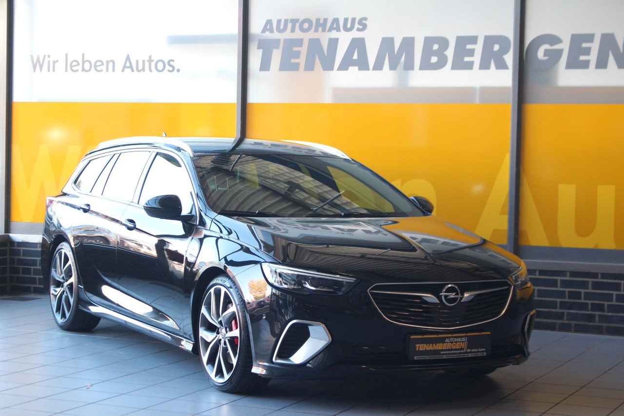 Opel Insignia B Sports Tourer GSi 4x4 Massage Bose - Karavan: slika Opel Insignia B Sports Tourer GSi 4x4 Massage Bose - Karavan Opel Insignia B Sports Tourer GSi 4x4 Massage Bose - Karavan: slika Opel Insignia B Sports Tourer GSi 4x4 Massage Bose - Karavan