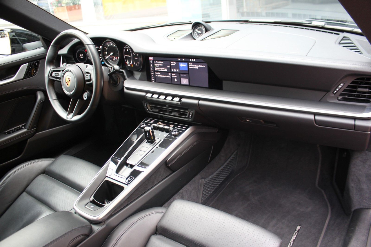 Coupe Porsche 992 Carrera 4S Sport-Chrono Matrix PZService neu: slika Coupe Porsche 992 Carrera 4S Sport-Chrono Matrix PZService neu