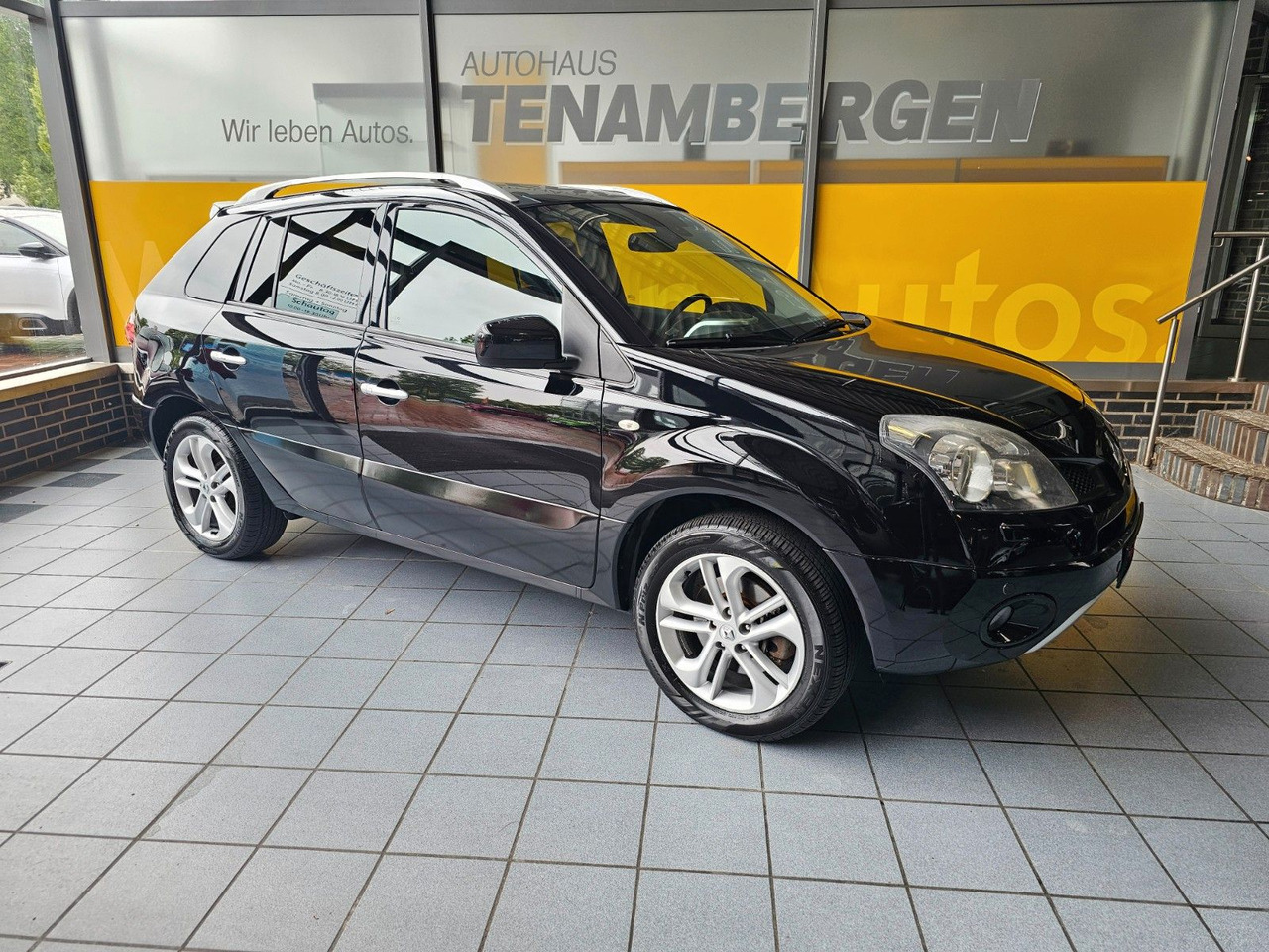 Renault Koleos 2.0 dCi Night&Day 4x4 Leder Navi Bose - SUV: slika Renault Koleos 2.0 dCi Night&Day 4x4 Leder Navi Bose - SUV Renault Koleos 2.0 dCi Night&Day 4x4 Leder Navi Bose - SUV: slika Renault Koleos 2.0 dCi Night&Day 4x4 Leder Navi Bose - SUV