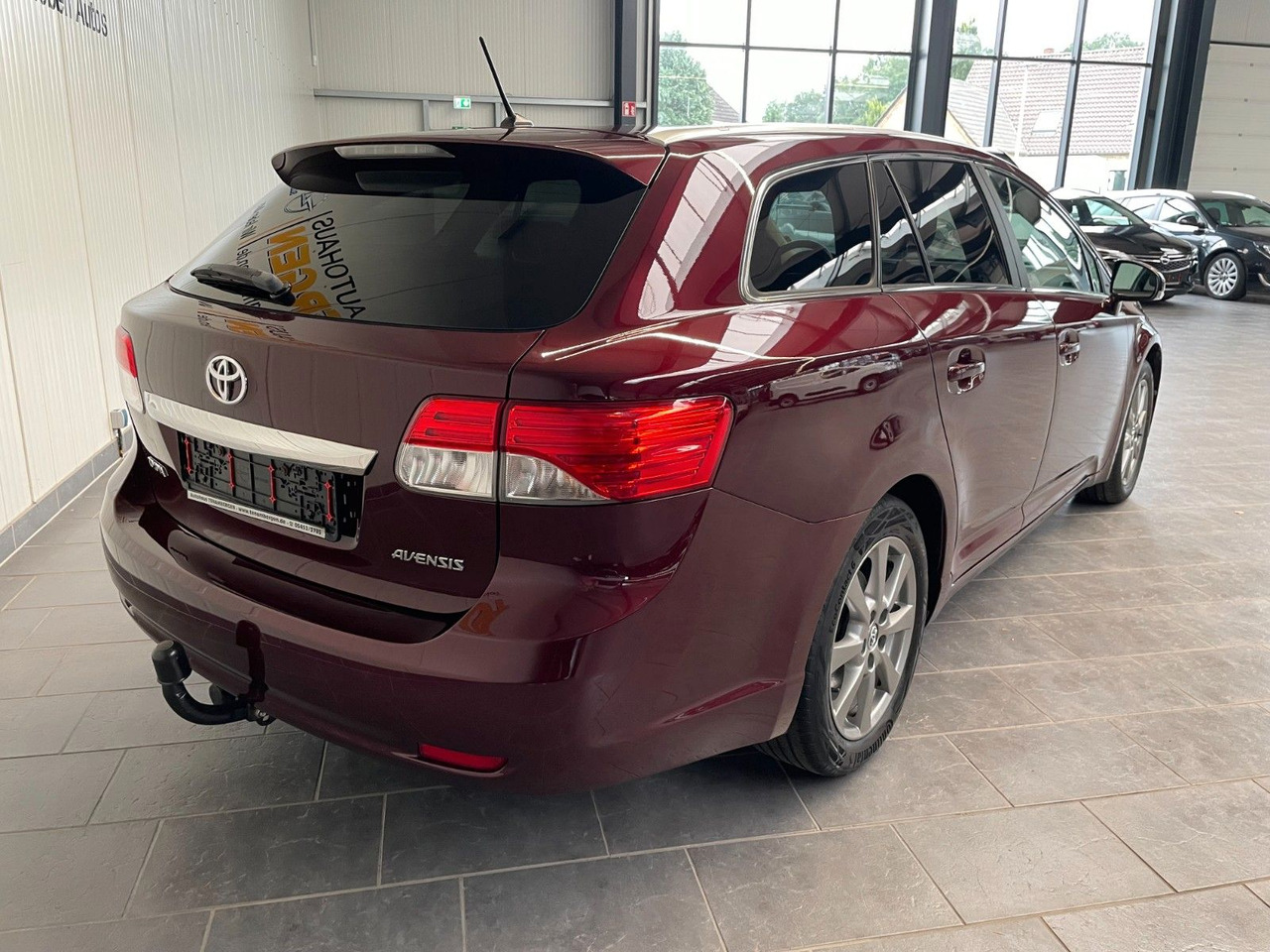 Toyota Avensis Kombi Executive AHK/ 8-Fach Bereift - Karavan: slika Toyota Avensis Kombi Executive AHK/ 8-Fach Bereift - Karavan Toyota Avensis Kombi Executive AHK/ 8-Fach Bereift - Karavan: slika Toyota Avensis Kombi Executive AHK/ 8-Fach Bereift - Karavan