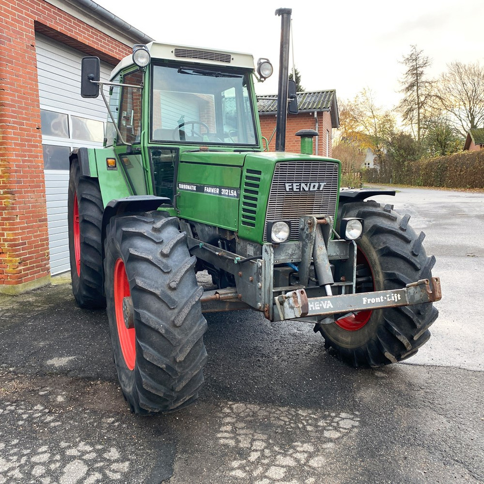 FENDT Farmer 312 LSA - Traktor: slika FENDT Farmer 312 LSA - Traktor FENDT Farmer 312 LSA - Traktor: slika FENDT Farmer 312 LSA - Traktor