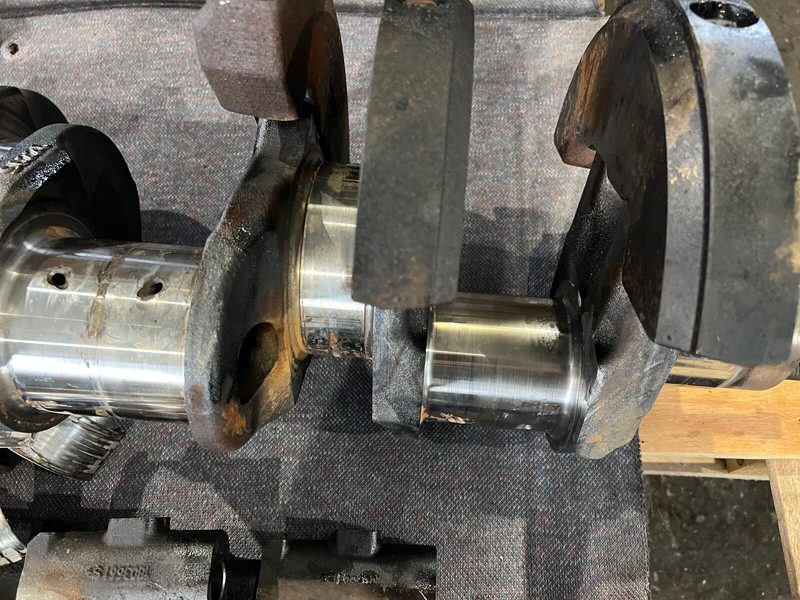 Scania R580 - Koljenasto vratilo: slika Scania R580 - Koljenasto vratilo Scania R580 - Koljenasto vratilo: slika Scania R580 - Koljenasto vratilo