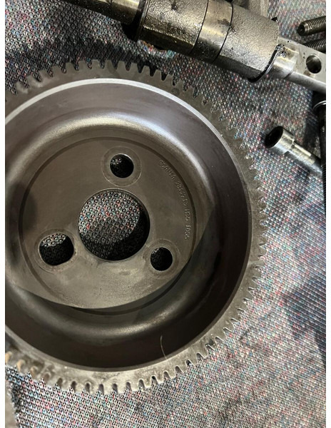 Scania R580 - Motor i dijelovi: slika Scania R580 - Motor i dijelovi Scania R580 - Motor i dijelovi: slika Scania R580 - Motor i dijelovi