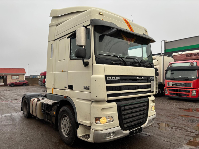 DAF XF 105 410 - Tegljač: slika DAF XF 105 410 - Tegljač DAF XF 105 410 - Tegljač: slika DAF XF 105 410 - Tegljač
