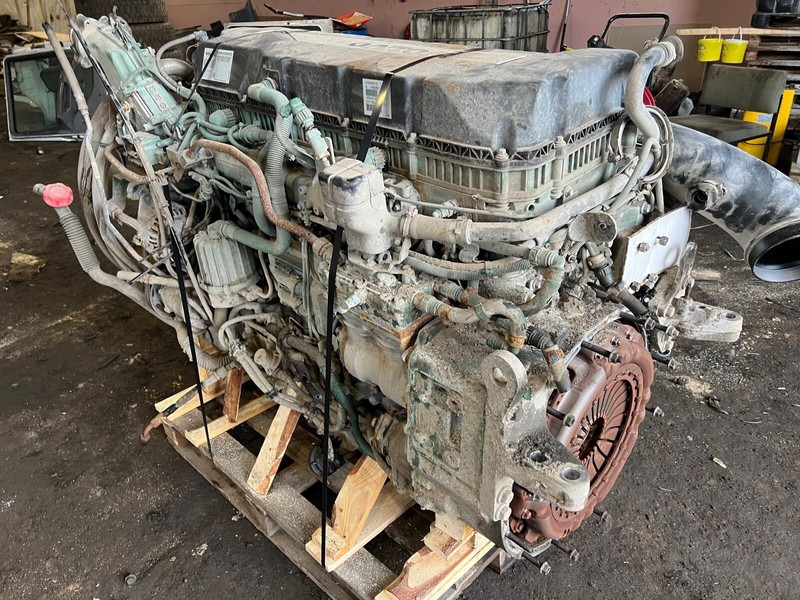 Volvo D11K450 K1 - Motor: slika Volvo D11K450 K1 - Motor Volvo D11K450 K1 - Motor: slika Volvo D11K450 K1 - Motor