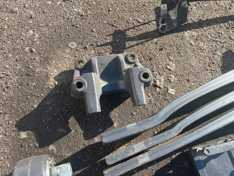 Volvo FH4 - Čelični ovjes: slika Volvo FH4 - Čelični ovjes Volvo FH4 - Čelični ovjes: slika Volvo FH4 - Čelični ovjes