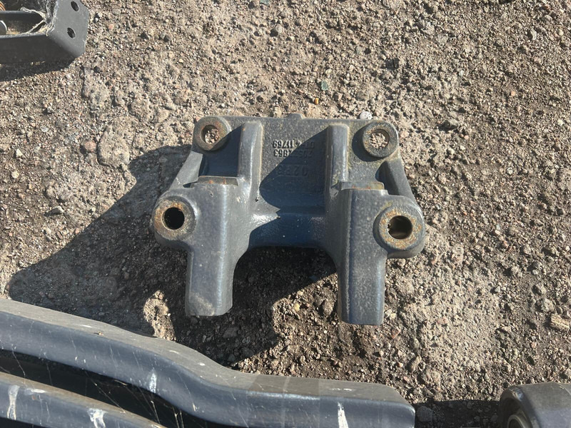 Volvo FH4 - Čelični ovjes: slika Volvo FH4 - Čelični ovjes Volvo FH4 - Čelični ovjes: slika Volvo FH4 - Čelični ovjes