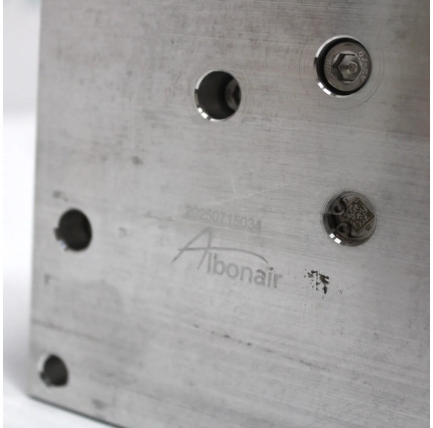 Volvo FH/FM AdBlue Pomp 21679299 | 7421892627 | 23387854 Nieuw - Sustav goriva za Kamion: slika Volvo FH/FM AdBlue Pomp 21679299 | 7421892627 | 23387854 Nieuw - Sustav goriva za Kamion Volvo FH/FM AdBlue Pomp 21679299 | 7421892627 | 23387854 Nieuw - Sustav goriva za Kamion: slika Volvo FH/FM AdBlue Pomp 21679299 | 7421892627 | 23387854 Nieuw - Sustav goriva za Kamion