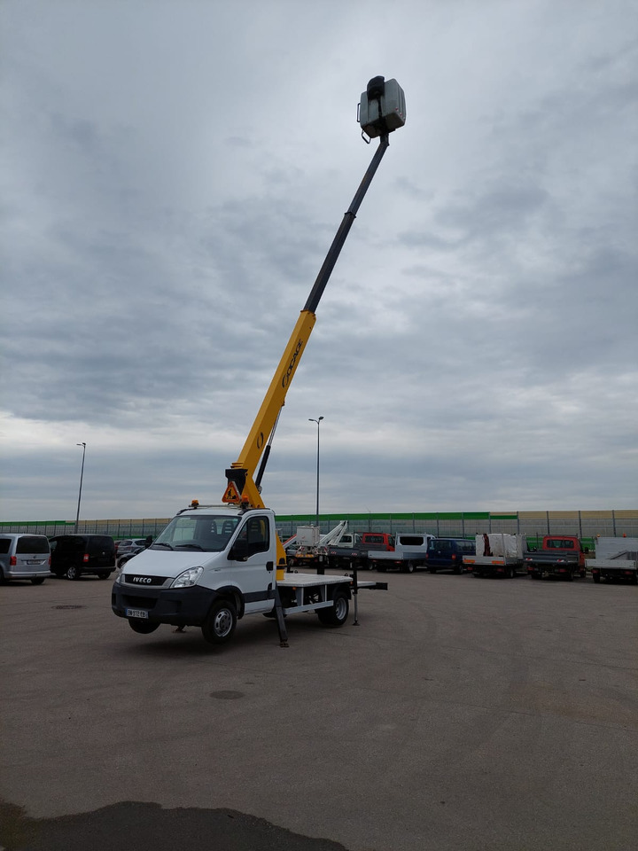 Iveco 35C11 - Podizna platforma montirana na kamion: slika Iveco 35C11 - Podizna platforma montirana na kamion Iveco 35C11 - Podizna platforma montirana na kamion: slika Iveco 35C11 - Podizna platforma montirana na kamion
