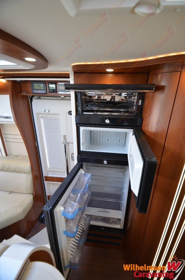 Integrirani kamper Carthago chic c-line superior I 4.9 LE L *MJ 2025*Navi*: slika Integrirani kamper Carthago chic c-line superior I 4.9 LE L *MJ 2025*Navi*