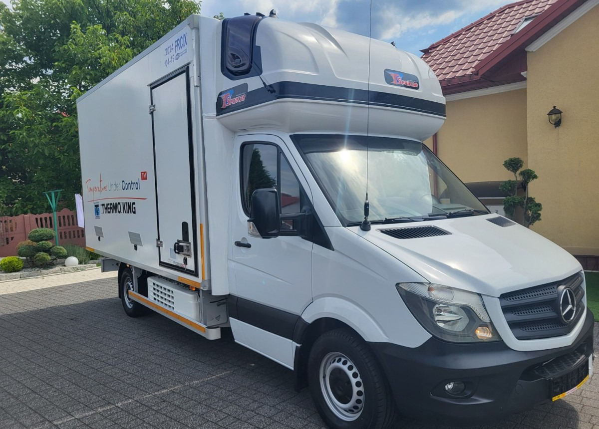 Mercedes-Benz Sprinter - Dostavno vozilo hladnjača: slika Mercedes-Benz Sprinter - Dostavno vozilo hladnjača Mercedes-Benz Sprinter - Dostavno vozilo hladnjača: slika Mercedes-Benz Sprinter - Dostavno vozilo hladnjača