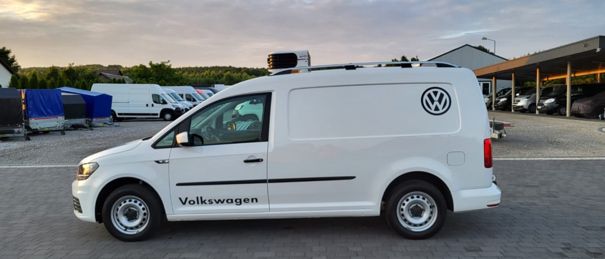 Dostavno vozilo hladnjača Volkswagen Cady 2.0 Maxi Chodnia na Gwarancji Chłodnia Carier zasilanie 230V: slika Dostavno vozilo hladnjača Volkswagen Cady 2.0 Maxi Chodnia na Gwarancji Chłodnia Carier zasilanie 230V Dostavno vozilo hladnjača Volkswagen Cady 2.0 Maxi Chodnia na Gwarancji Chłodnia Carier zasilanie 230V: slika Dostavno vozilo hladnjača Volkswagen Cady 2.0 Maxi Chodnia na Gwarancji Chłodnia Carier zasilanie 230V