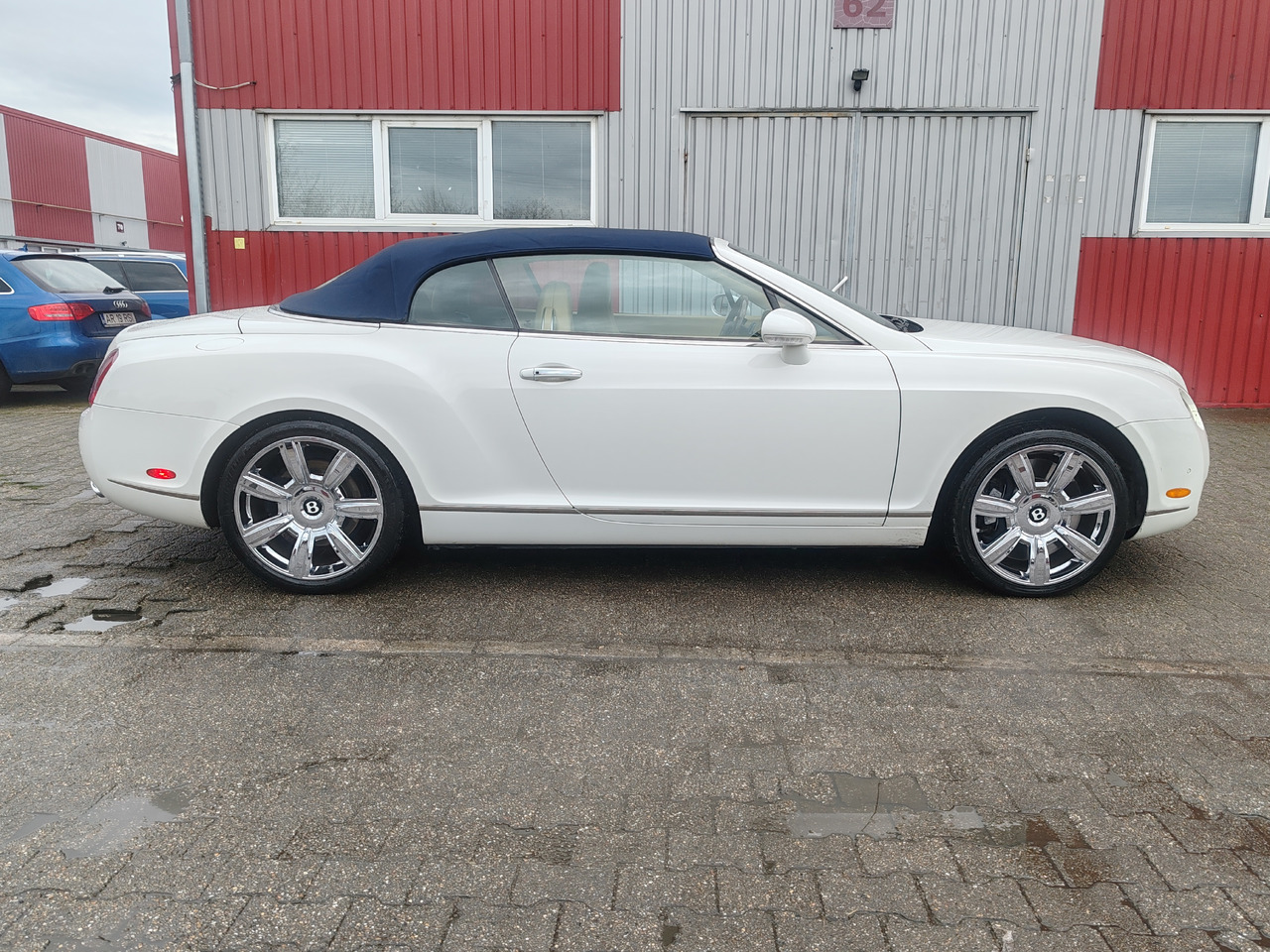 Bentley Continental GT Coupe Cabrio - Kabriolet: slika Bentley Continental GT Coupe Cabrio - Kabriolet Bentley Continental GT Coupe Cabrio - Kabriolet: slika Bentley Continental GT Coupe Cabrio - Kabriolet