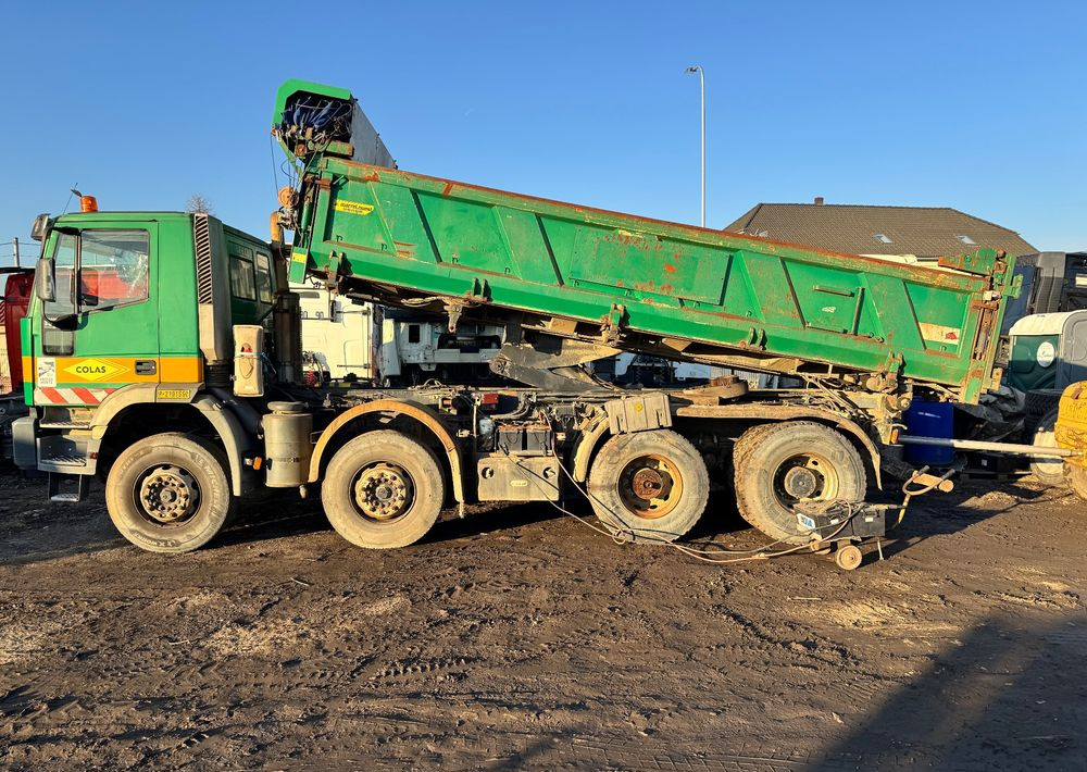 Iveco EuroTrakker - Kiper: slika Iveco EuroTrakker - Kiper Iveco EuroTrakker - Kiper: slika Iveco EuroTrakker - Kiper