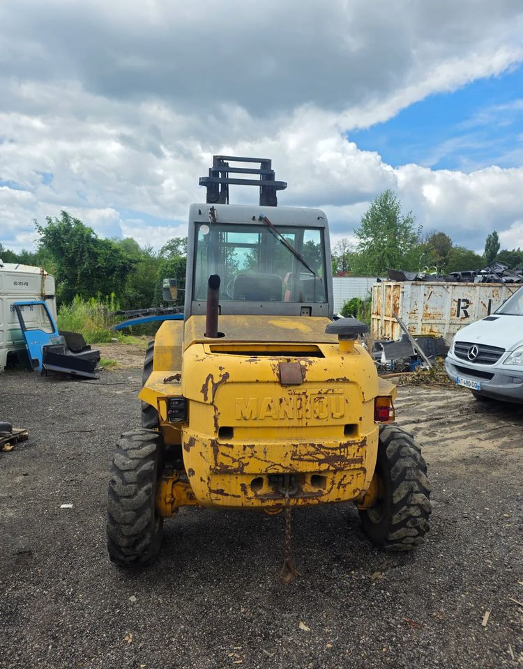 Manitou M26.4 Terenowy 4x4 5,5m - Viličar za teške terene: slika Manitou M26.4 Terenowy 4x4 5,5m - Viličar za teške terene Manitou M26.4 Terenowy 4x4 5,5m - Viličar za teške terene: slika Manitou M26.4 Terenowy 4x4 5,5m - Viličar za teške terene
