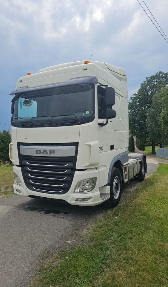 DAF XF460 - Tegljač: slika DAF XF460 - Tegljač DAF XF460 - Tegljač: slika DAF XF460 - Tegljač