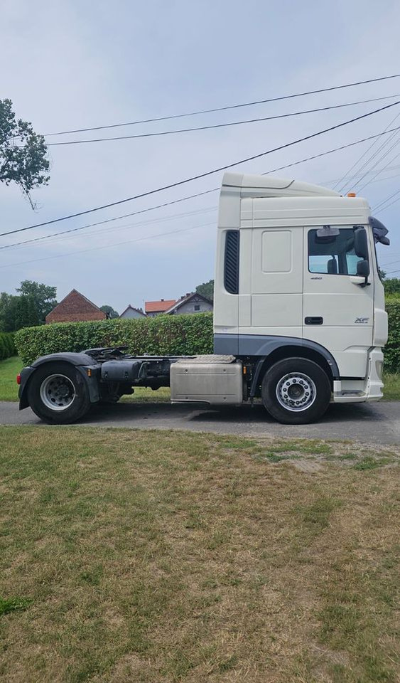 DAF XF460 - Tegljač: slika DAF XF460 - Tegljač DAF XF460 - Tegljač: slika DAF XF460 - Tegljač