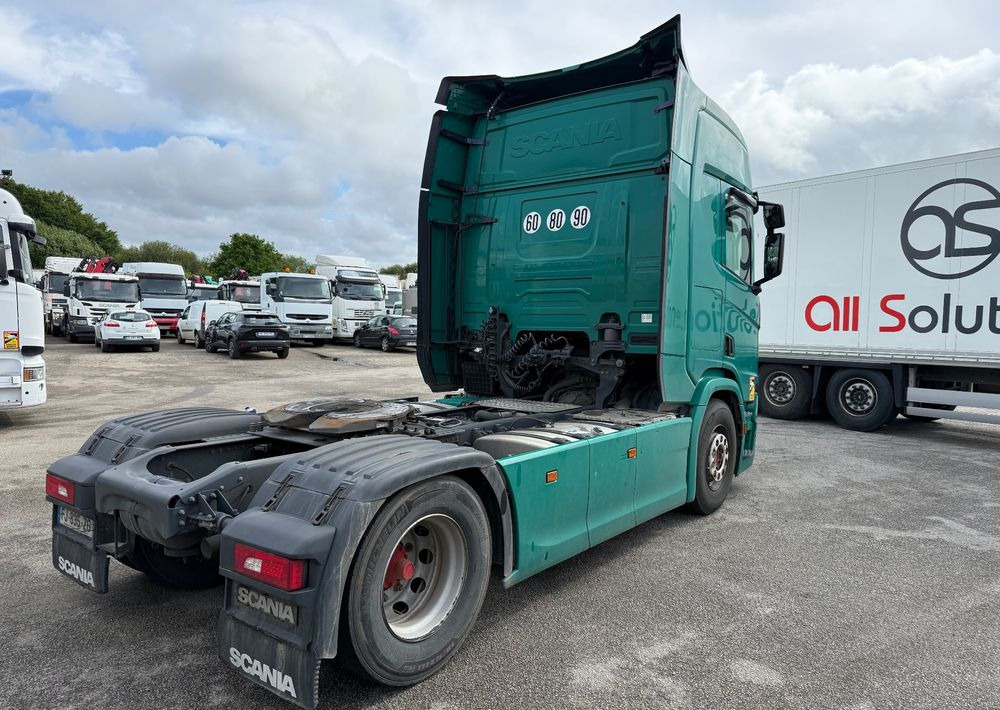 Scania R450 - Tegljač: slika Scania R450 - Tegljač Scania R450 - Tegljač: slika Scania R450 - Tegljač
