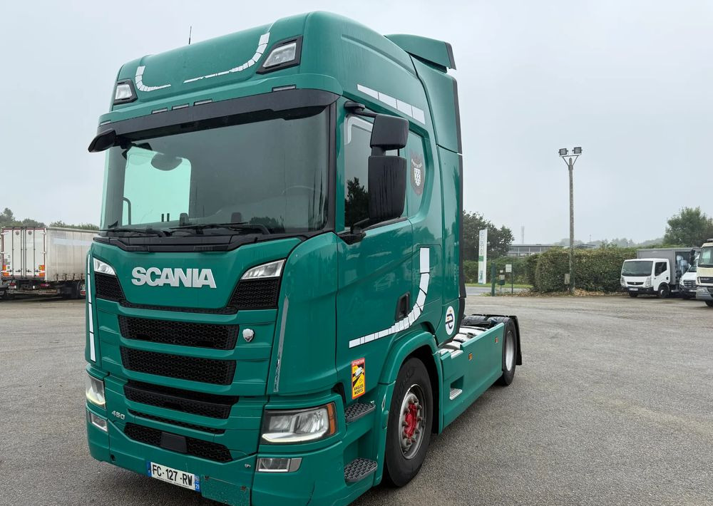 Scania R450 - Tegljač: slika Scania R450 - Tegljač Scania R450 - Tegljač: slika Scania R450 - Tegljač