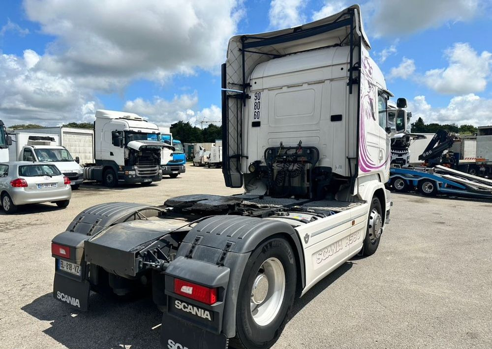 Scania R580 - Tegljač: slika Scania R580 - Tegljač Scania R580 - Tegljač: slika Scania R580 - Tegljač