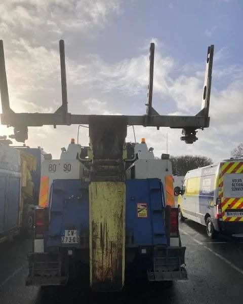 Volvo FL10 - Kamion za vuču: slika Volvo FL10 - Kamion za vuču Volvo FL10 - Kamion za vuču: slika Volvo FL10 - Kamion za vuču