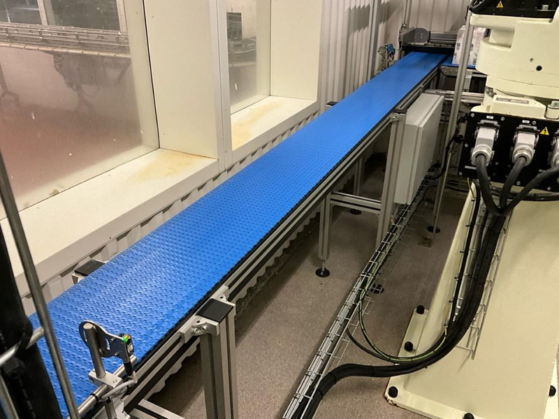 Bila - Transportna traka: slika Bila - Transportna traka Bila - Transportna traka: slika Bila - Transportna traka