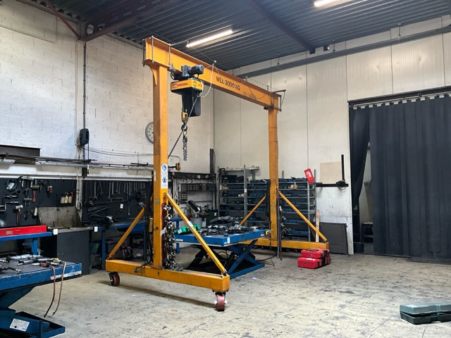 KONECRANES PA32-4,0 - Stroj za obradu metala: slika KONECRANES PA32-4,0 - Stroj za obradu metala KONECRANES PA32-4,0 - Stroj za obradu metala: slika KONECRANES PA32-4,0 - Stroj za obradu metala