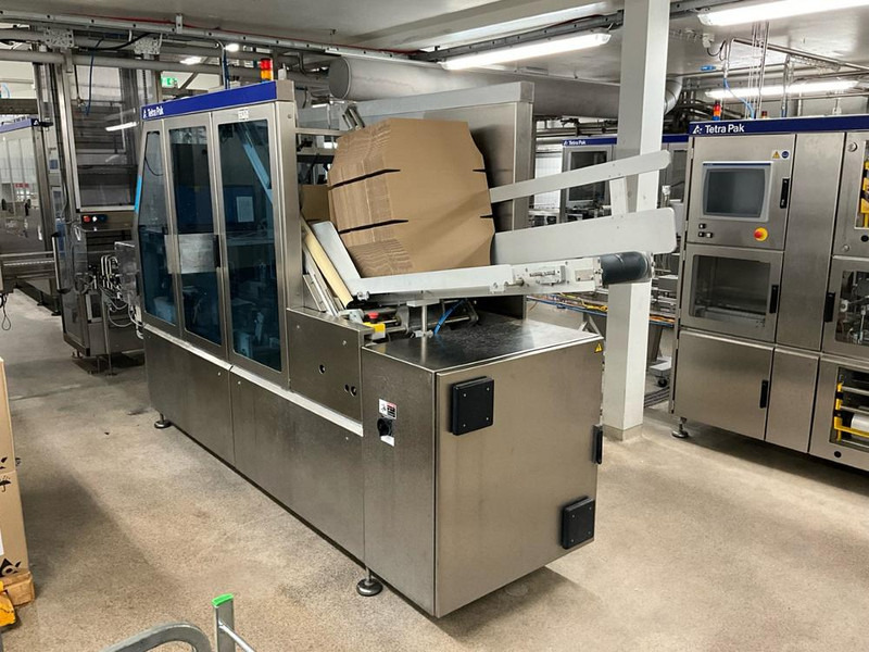 Tetra Pak Cardboard Packer - Stroj za pakiranje: slika Tetra Pak Cardboard Packer - Stroj za pakiranje Tetra Pak Cardboard Packer - Stroj za pakiranje: slika Tetra Pak Cardboard Packer - Stroj za pakiranje