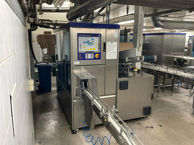 Tetra Pak Cardboard Packer - Stroj za pakiranje: slika Tetra Pak Cardboard Packer - Stroj za pakiranje Tetra Pak Cardboard Packer - Stroj za pakiranje: slika Tetra Pak Cardboard Packer - Stroj za pakiranje